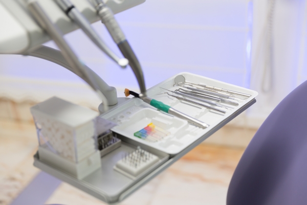 marfil-den-periodoncia-cirugia-periodontal-1-600×400